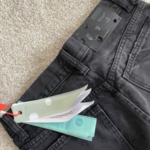 Off white jean size 29